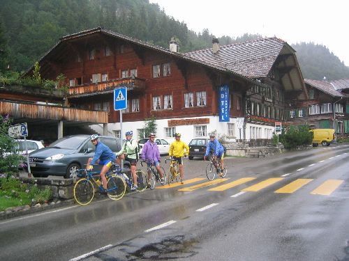 Pluie, pas pluie ça roule. Fin des discussions !