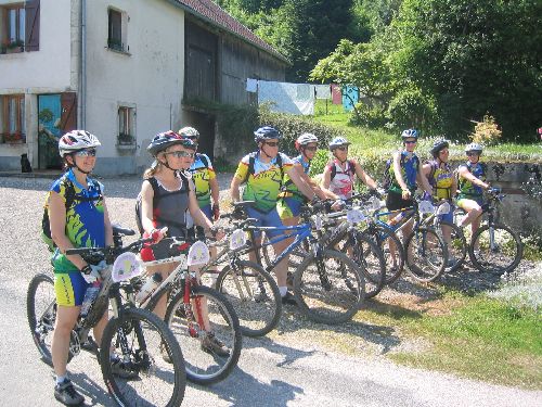 Les Mouthinettes et leur Coach au départ de Montandon