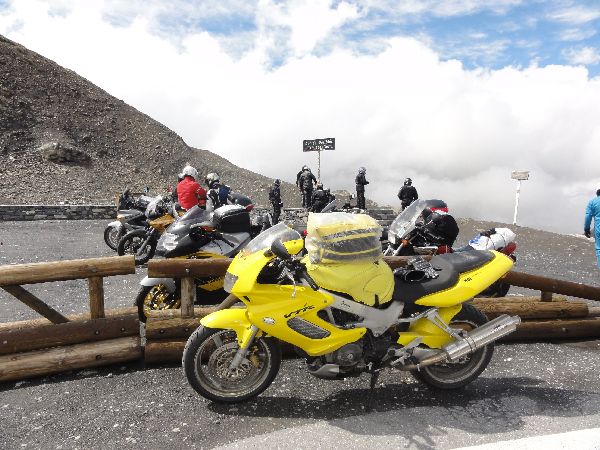 Ouf il fait meilleur au Galibier