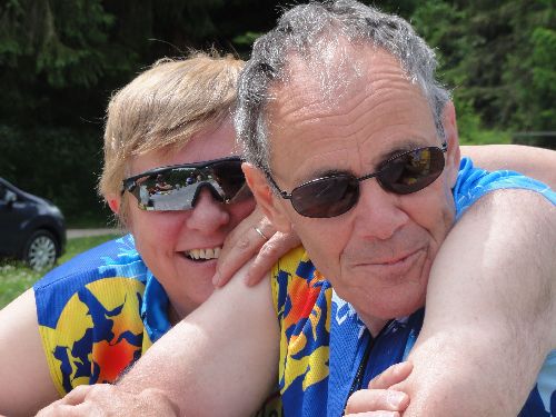 Vas-y Doudou, prend la photo, regarde comme il est beau, mon Jean-Claude !
