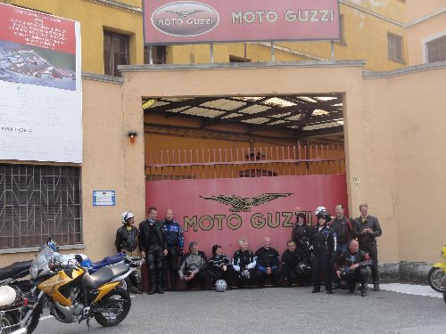 Le portail... de Guzzi